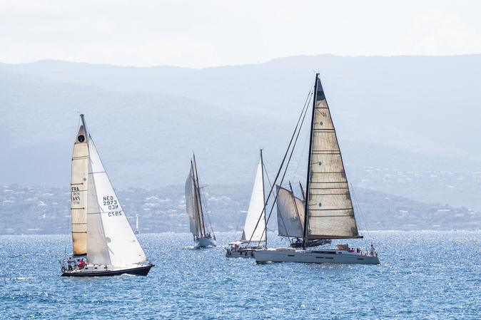 EN IMAGES - La Corsica Classic a pris le large depuis Ajaccio