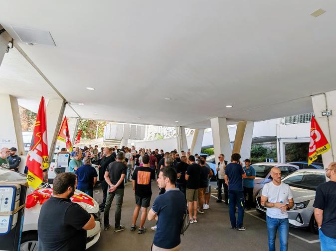 Depuis Ajaccio, la CGT Énergie demande une hausse des salaires et une baisse des factures Depuis Ajaccio, la CGT Énergie demande une hausse des salaires et une baisse des factures