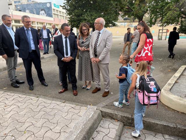 ​À Ajaccio, les élèves sont rentrés dans les classes, le téléphone portable restera lui sur pause