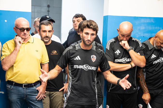 Football - Soir de reprise pour l’AC Ajaccio devant plus de 300 supporters Football - Soir de reprise pour l’AC Ajaccio devant plus de 300 supporters
