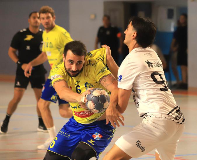 Handball N2 - Trop brouillon, Corte tombe face à Istres (29-32)