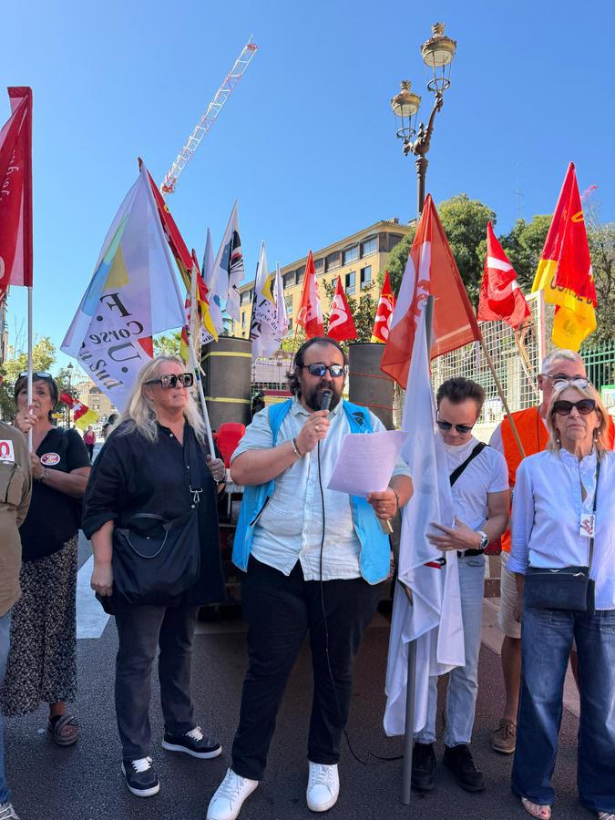 Grève du 18 septembre : À Ajaccio, plusieurs centaines de personnes dans la rue