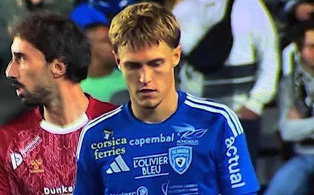 Le Sporting cale encore à domicile (0-0) face à Dunkerque) Le Sporting cale encore à domicile (0-0) face à Dunkerque)