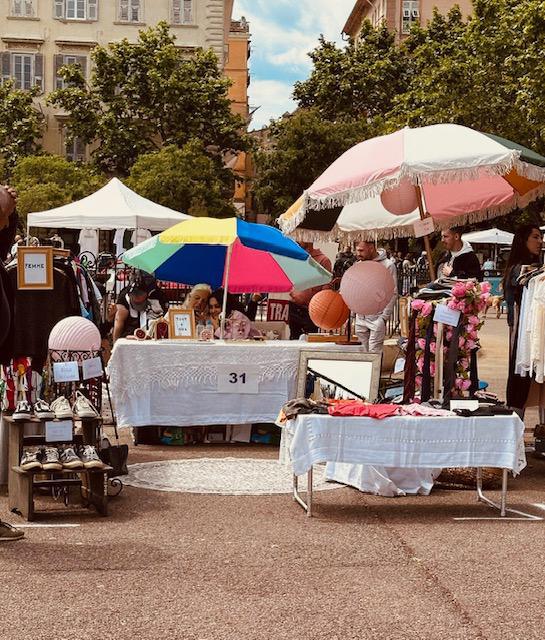 Bastia : la place Saint-Nicolas passe en mode vintage Bastia : la place Saint-Nicolas passe en mode vintage