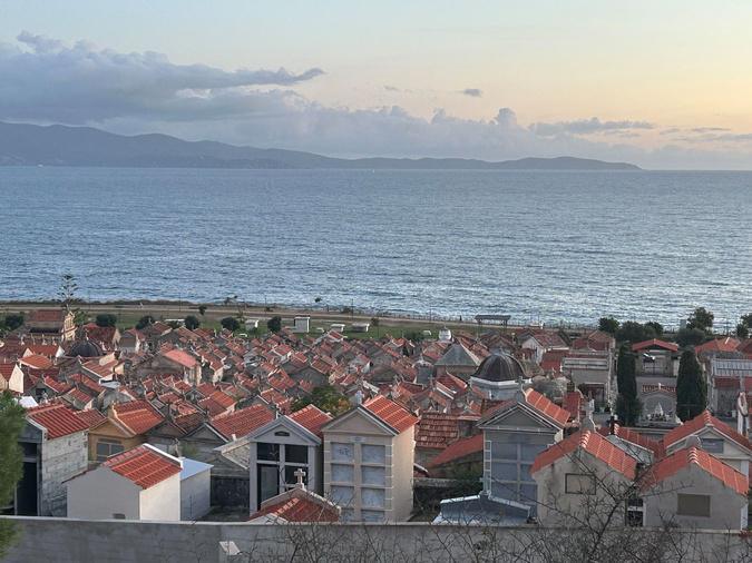 Ajaccio : Dans l'histoire di " u campu santu di u Canicciu"