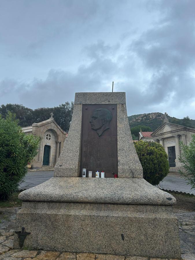 Ajaccio : Dans l'histoire di " u campu santu di u Canicciu" Ajaccio : Dans l'histoire di " u campu santu di u Canicciu"