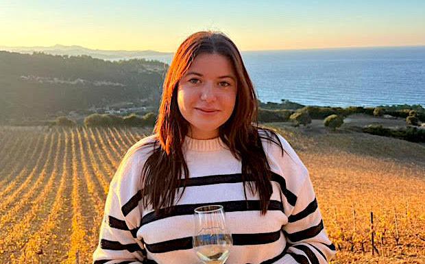 Giuliana Marchetti, 23 ans, lance « Notre raisin d’être », une box corse dédiée aux vins et à la découverte des terroirs
