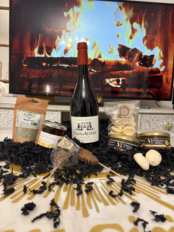 Giuliana Marchetti, 23 ans, lance « Notre raisin d’être », une box corse dédiée aux vins et à la découverte des terroirs Giuliana Marchetti, 23 ans, lance « Notre raisin d’être », une box corse dédiée aux vins et à la découverte des terroirs