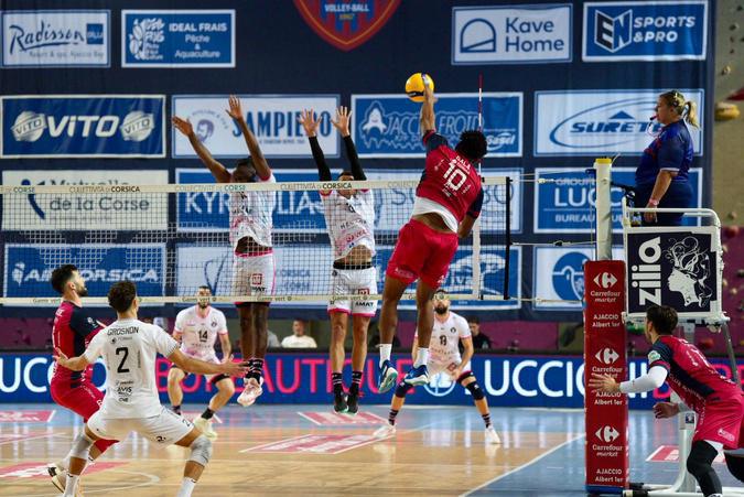 MSL - Le GFCA Volley punit Narbonne (3-0) MSL - Le GFCA Volley punit Narbonne (3-0)