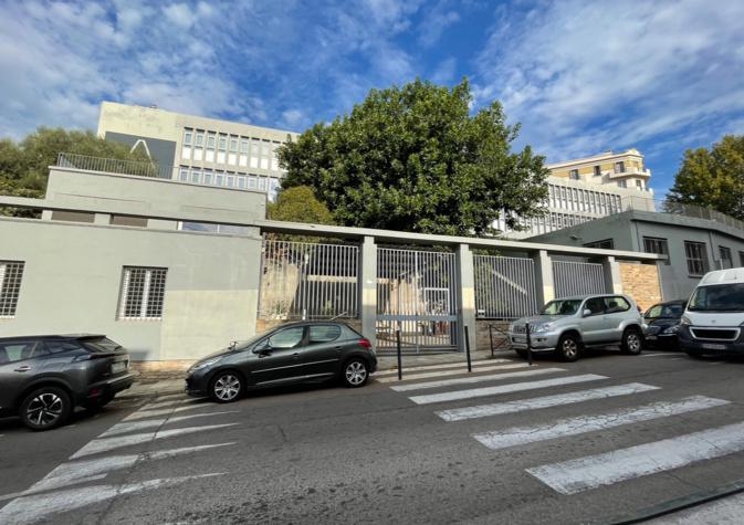 Bastia : après un affaissement du plancher au collège Giraud, les cours reprennent ce mardi Bastia : après un affaissement du plancher au collège Giraud, les cours reprennent ce mardi