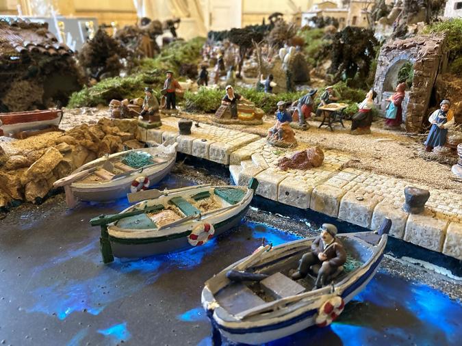 Ajaccio : La crèche a fait son retour dans le hall de l'hôtel de Ville