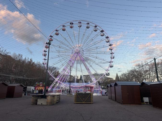Patinoire, grande roue, calendrier de l’Avent... Bastia ouvre ses festivités de Noël Patinoire, grande roue, calendrier de l’Avent... Bastia ouvre ses festivités de Noël