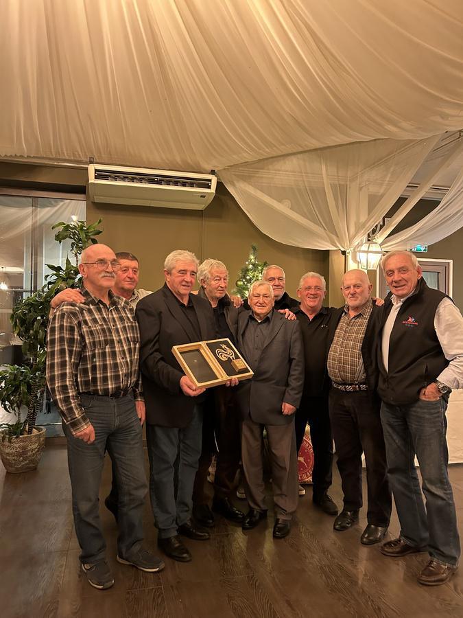 Rugby : Dédé Giamarchi a reçu le Coq d'Or de la FFR