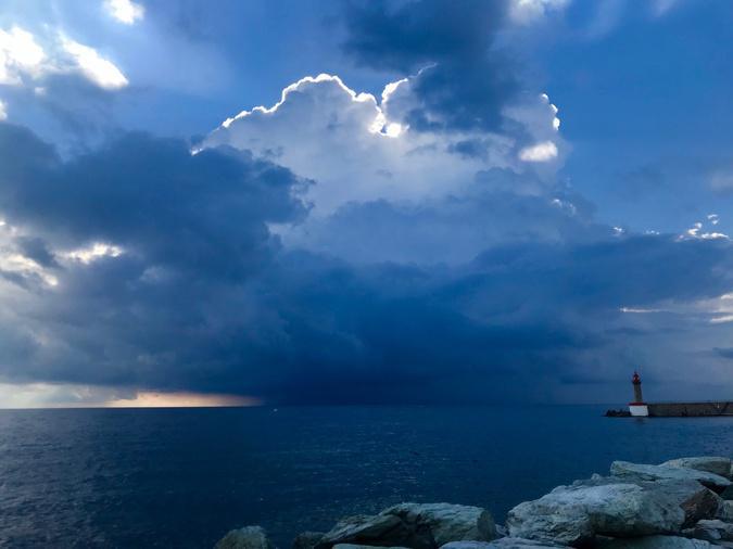 Météo - La tempête Émilia arrive : la Corse en vigilance jaune "pluie inondation" dès lundi soir