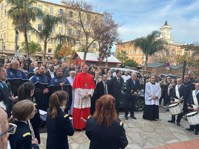 Ajaccio - Ferveur pour les célébrations en hommage et à la mémoire de Papa Francescu Ajaccio - Ferveur pour les célébrations en hommage et à la mémoire de Papa Francescu