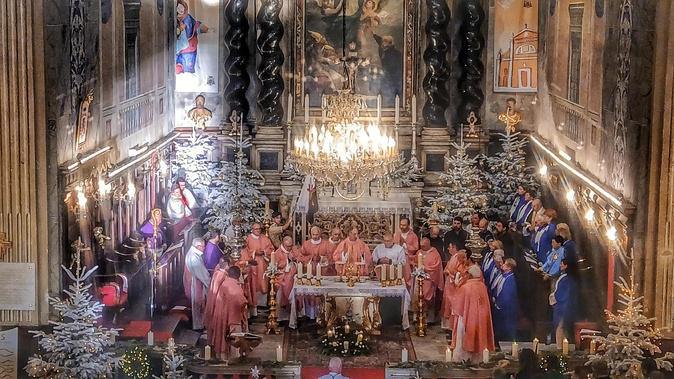 Ajaccio - Ferveur pour les célébrations en hommage et à la mémoire de Papa Francescu