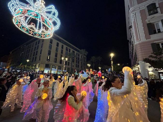 Natali in Aiacciu 2025 - Les images de la Grande parade illuminée Natali in Aiacciu 2025 - Les images de la Grande parade illuminée