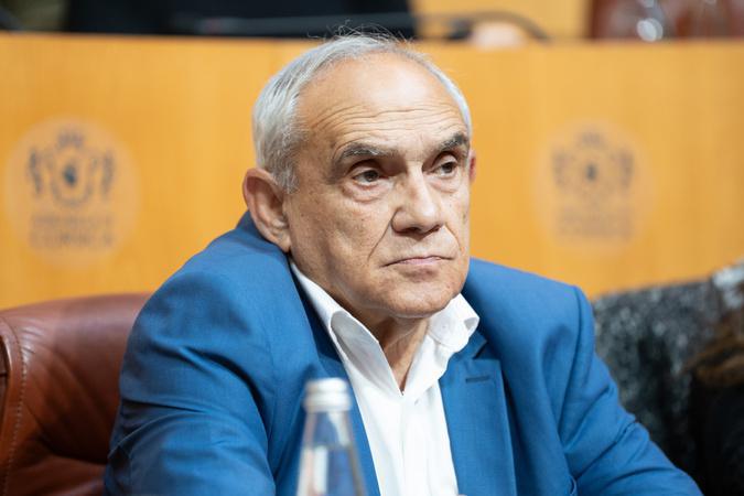 Tony Peraldi fait son entrée à l’Assemblée de Corse après la démission d’Alex Vinciguerra