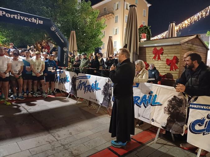 City Portivechju A Corri Corri - Régis Rico, City Trailer à Grande Vitesse