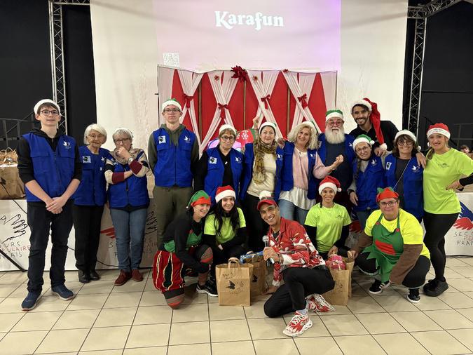 Un Père Noël vert pour les enfants du Secours Populaire de Bastia