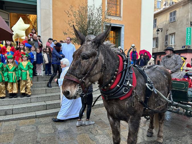 EN IMAGES - Les Rois Mages sont arrivés à Ajaccio EN IMAGES - Les Rois Mages sont arrivés à Ajaccio