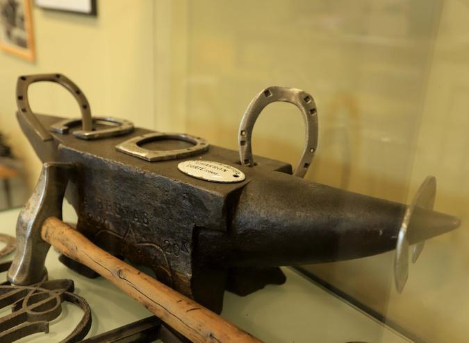 Corte - Le ferronnier d’art Etienne Albertini, digne héritier des « Fiamone » Corte - Le ferronnier d’art Etienne Albertini, digne héritier des « Fiamone »