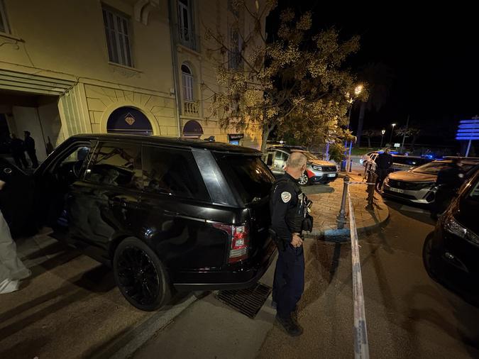 VIDEO - Ajaccio : deux voitures blindées stoppées par la police. Plusieurs individus arrêtés 
