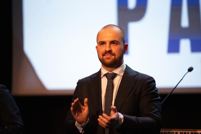 Pour le journal Le Figaro, Nicolas Battini fait partie des « 200 jeunes de moins de 35 ans, appelés à jouer un rôle clé en France »