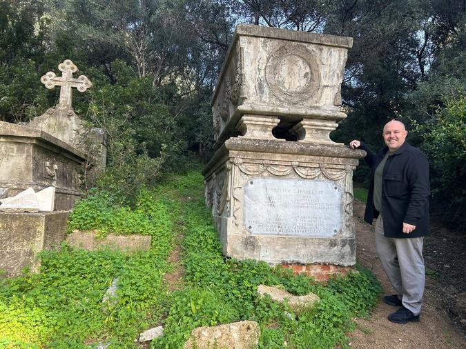 Ajaccio : Une association au chevet des 150 chapelles et sépultures de la route des Sanguinaires Ajaccio : Une association au chevet des 150 chapelles et sépultures de la route des Sanguinaires