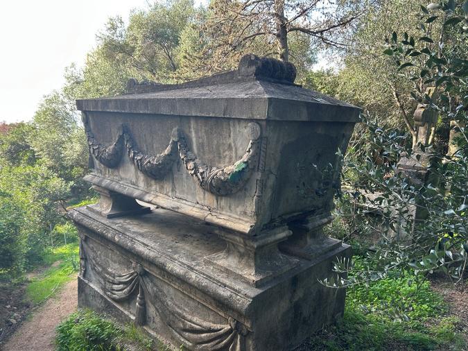 Ajaccio : Une association au chevet des 150 chapelles et sépultures de la route des Sanguinaires Ajaccio : Une association au chevet des 150 chapelles et sépultures de la route des Sanguinaires