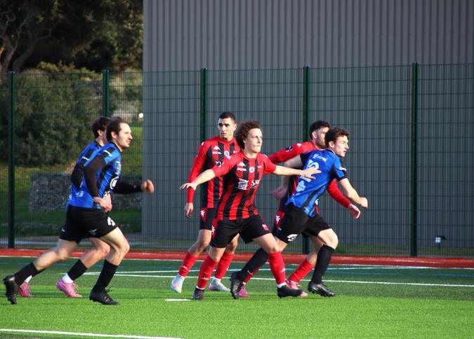 Football Grand Sud -Le derby pour Les Moustiques, la SVARR chute à Corte