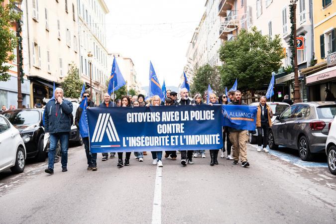 À Ajaccio, les policiers manifestent contre le manque de moyens À Ajaccio, les policiers manifestent contre le manque de moyens