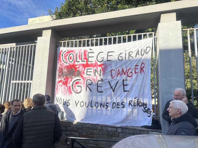 Bastia : les enseignants du collège Giraud suspendent la grève, une réouverture partielle du bâtiment annoncée Bastia : les enseignants du collège Giraud suspendent la grève, une réouverture partielle du bâtiment annoncée