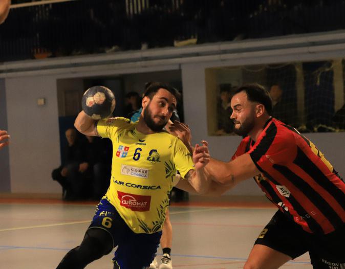 Handball N2 : Corte – Ile-Rousse fait tomber le leader marseillais (36-34) Handball N2 : Corte – Ile-Rousse fait tomber le leader marseillais (36-34)