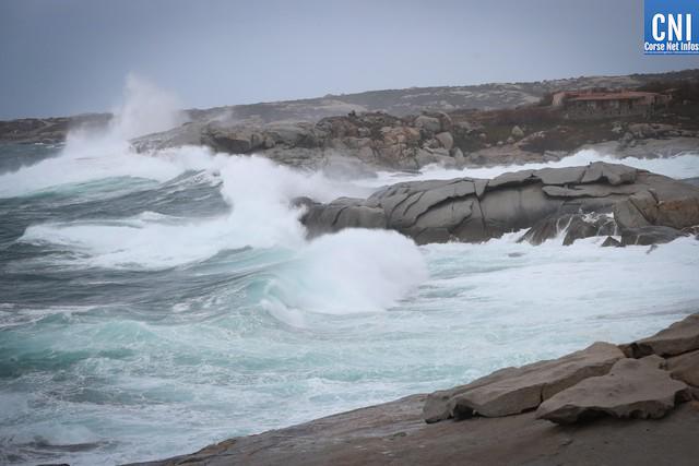 Tempête Nils : la Corse en vigilance orange, des rafales jusqu’à 180 km/h attendues Tempête Nils : la Corse en vigilance orange, des rafales jusqu’à 180 km/h attendues