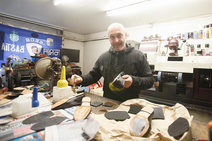David Seddas, dernier cordonnier à Bastia : « Le métier se perd lentement mais sûrement »