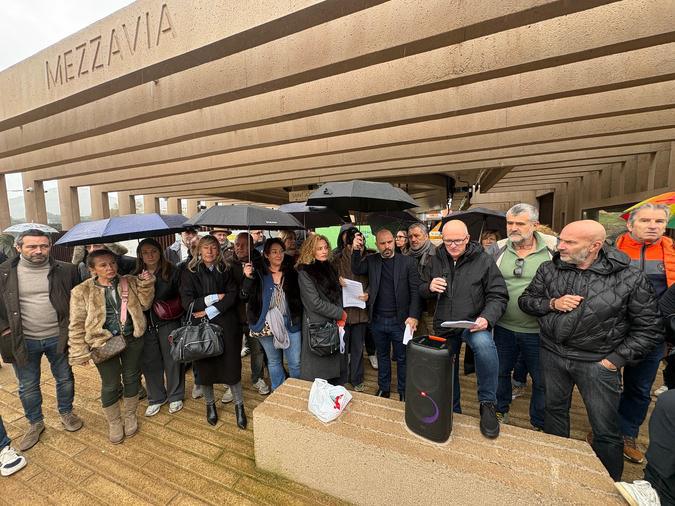 Municipales. Vent debout contre le téléporté Angelo, Aiacciu Vivu présente son projet de mobilité Municipales. Vent debout contre le téléporté Angelo, Aiacciu Vivu présente son projet de mobilité