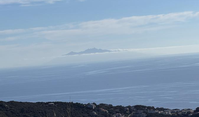 A màghjina - Elba, trà mare è nebbia