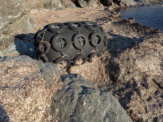 Cap Corse - Quel est cet objet échoué sur la plage d'Alisu ?