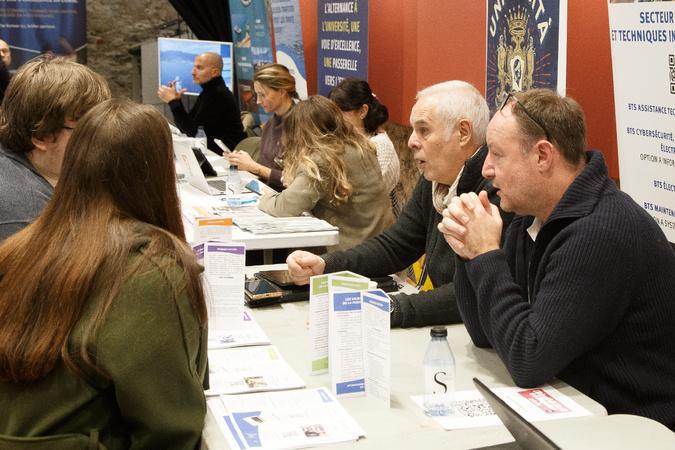 Bastia : un salon pour guider les lycéens dans leurs choix après le bac Bastia : un salon pour guider les lycéens dans leurs choix après le bac