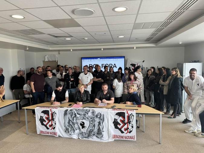 Hôpital d’Ajaccio : le CSE extraordinaire annulé à la dernière minute sur fond de crise sociale Hôpital d’Ajaccio : le CSE extraordinaire annulé à la dernière minute sur fond de crise sociale