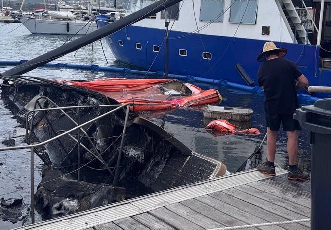 Incendies de bateaux de promenade en mer à Calvi : trois hommes mis en examen Incendies de bateaux de promenade en mer à Calvi : trois hommes mis en examen