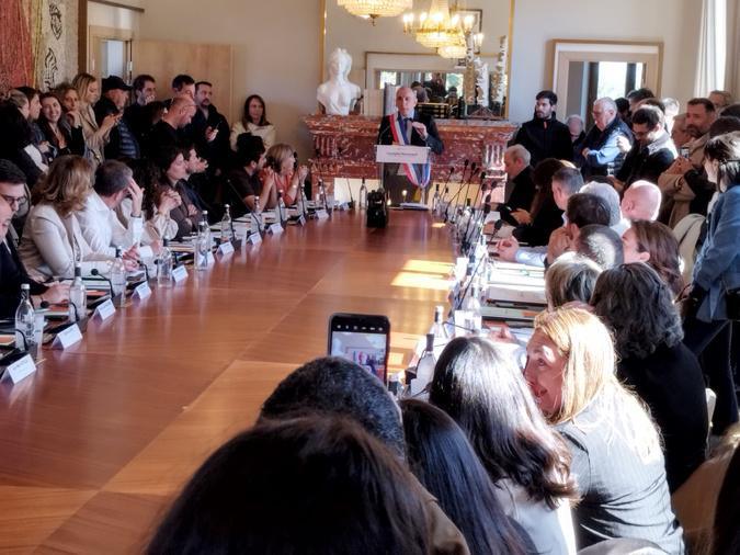 Sans surprise à Porto-Vecchio, le nouveau conseil municipal a réelu Jean-Christophe Angelini maire