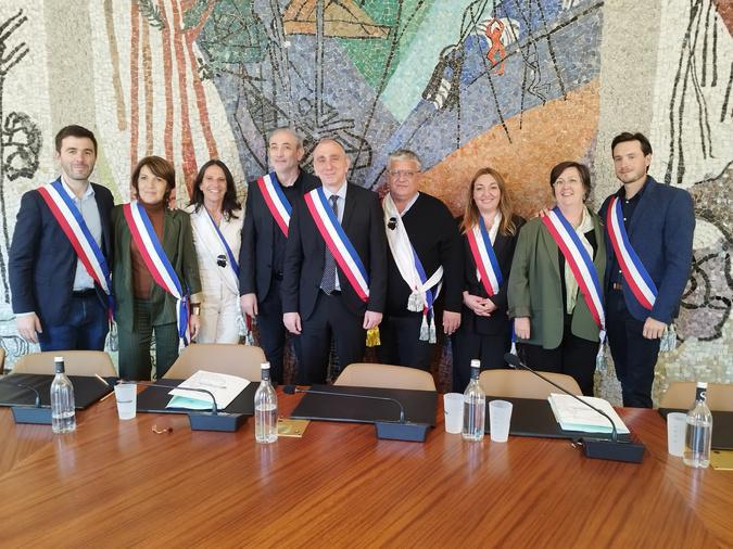 Sans surprise à Porto-Vecchio, le nouveau conseil municipal a réelu Jean-Christophe Angelini maire