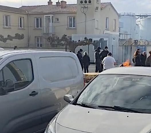 Prix des carburants : le syndicat des distributeurs bloque le dépôt pétrolier de Lucciana Prix des carburants : le syndicat des distributeurs bloque le dépôt pétrolier de Lucciana