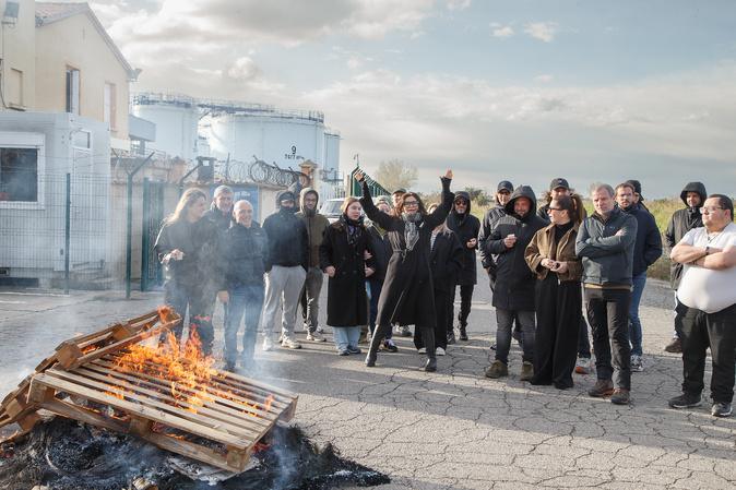 Les deux dépôts pétroliers de Corse bloqués par les distributeurs insulaires Les deux dépôts pétroliers de Corse bloqués par les distributeurs insulaires