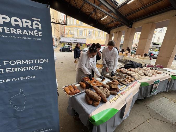 Farine, pain et savoir-faire : la filière locale à l’honneur à Ajaccio à l’occasion des 5e Rendez-vous de l’alimentation durable Farine, pain et savoir-faire : la filière locale à l’honneur à Ajaccio à l’occasion des 5e Rendez-vous de l’alimentation durable