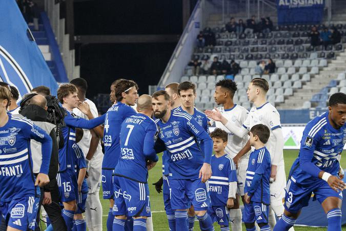 Ligue 2 : le SC Bastia contraint de jouer à Rodez face à Amiens, le club dénonce une sanction sévère