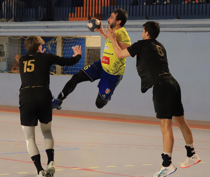 Handball N2 : Corte – Ile-Rousse se fait peur face à Frontignan (45-42) Handball N2 : Corte – Ile-Rousse se fait peur face à Frontignan (45-42)