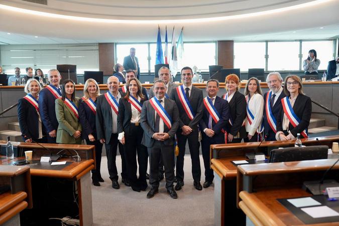 Stéphane Sbraggia retrouve son fauteuil de maire d’Ajaccio, l’opposition nationaliste boycotte l’élection